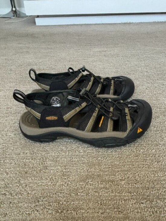 Keen Men\'s Newport H2 Sandals in Perfect Condition main image 8